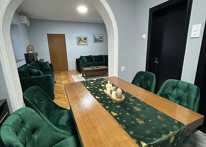 Mona App * אפטין